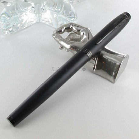 Stylo Plume Moyenne Parker Im Achromatique Noir Mat