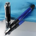 Stylo Plume Pélikan® "Classic 205" Bleu Marbré à piston et plume acier