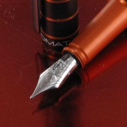 Stylo Plume Moyenne Diplomat® Elox Noir et Orange