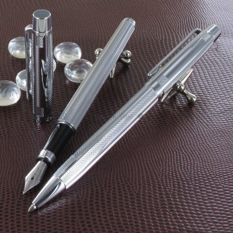 Lot de 5 stylos plume, stylo bille et porte-mine de la m…