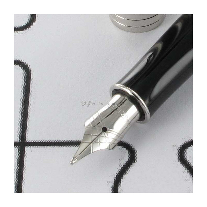 Stylo Plume Parker Sonnet - Acier, Plume Or Plaqué, Occasion