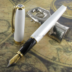 Stylo Plume Moyenne Diplomat® Excellence A2 Laqué Pearl Doré