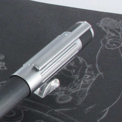 Stylo Plume Moyenne Hugo Boss® Gear® Ribs Gun Brossé