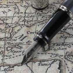 Stylo Plume Fine WATERMAN® Expert Deluxe Stone