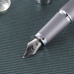 Stylo plume (F) Parker IM Writing Rituals, Gris dégradé et Chromé