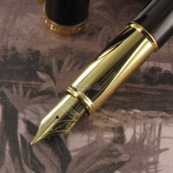 Stylo Plume Moyenne Sheaffer® "Serie 100" Laque Marron et Doré