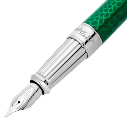 stylo plume Dupont Snake Skin vert – détail guillochage serpent