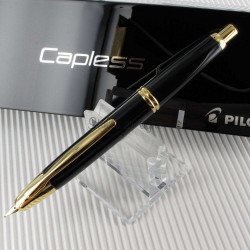 Stylo Plume Capless Noir , attributs plaqués Or de Pilot®